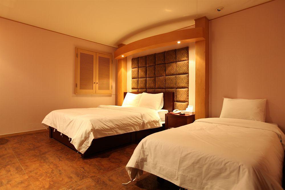 Abata Business Hotel Kōyō Exteriér fotografie