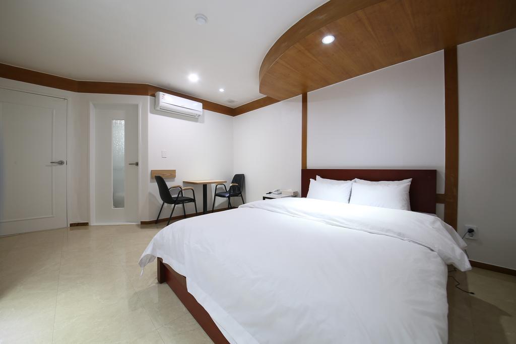 Abata Business Hotel Kōyō Exteriér fotografie