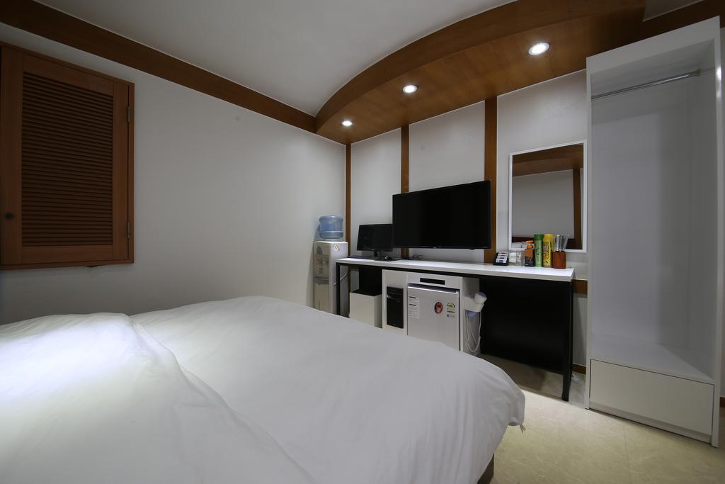 Abata Business Hotel Kōyō Exteriér fotografie