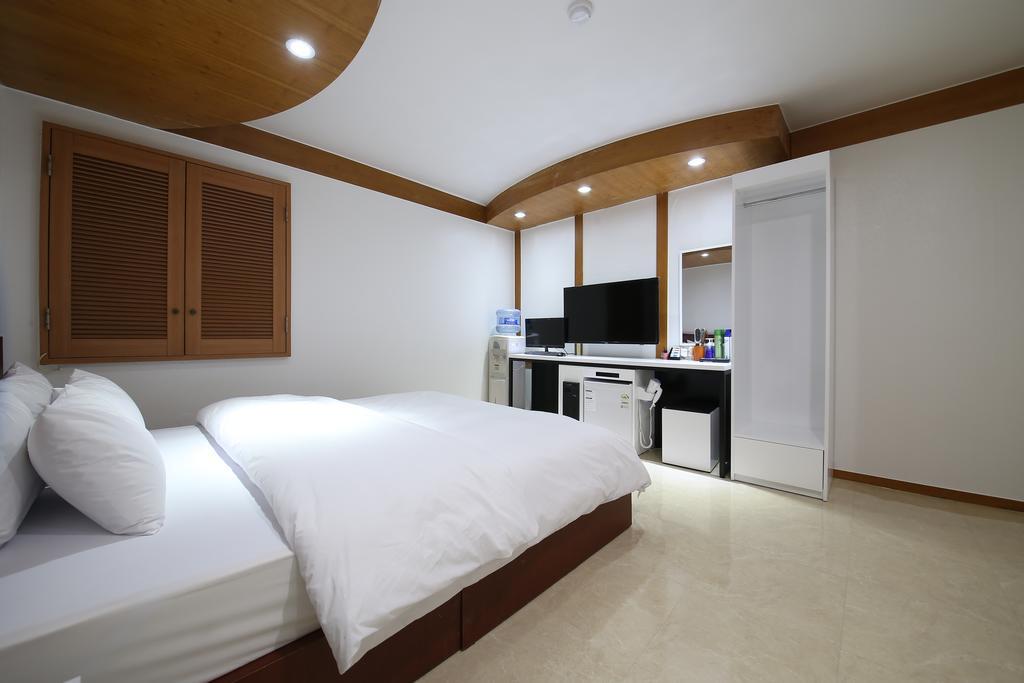 Abata Business Hotel Kōyō Exteriér fotografie